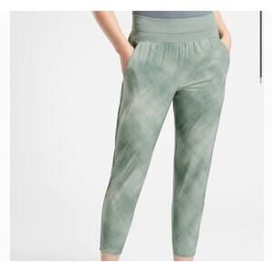 ATHLETA NOLITA SLIM TAPERED PRINTED CROP PANTS SIZE 10